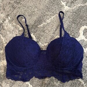 PINK Victoria's Secret Blue Lace Bra with Scalloped Edges Size M